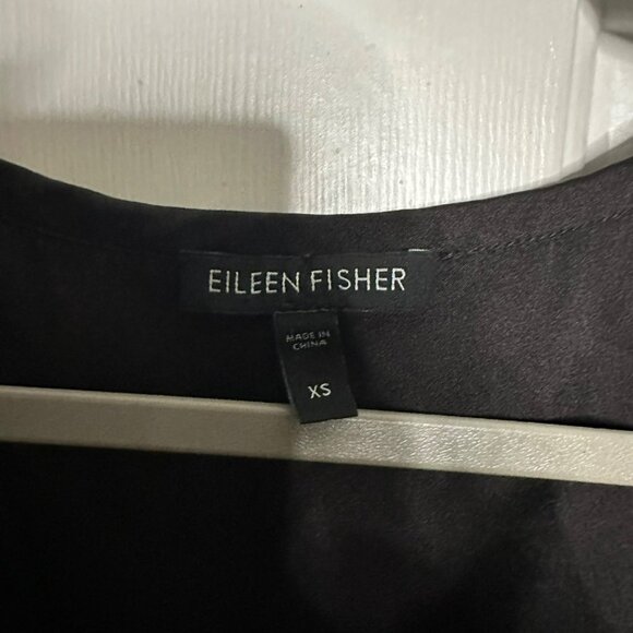 Eileen Fisher Top Silk Blend Charmeouse Scoop Neck Ruched Side Tank Black XS - Picture 3 of 5